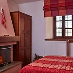Dryades And Hotel 3*