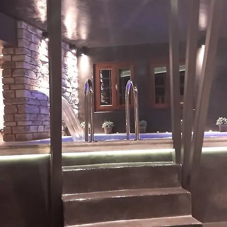 Dryades And Hotell Agios Lavrentios